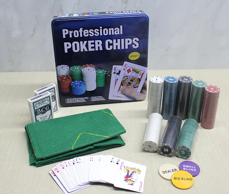 Metal Kutulu 400 Chip Ve 2 Adet İskambil Kağit Setine Sahip Poker Oyunu Alk3538
