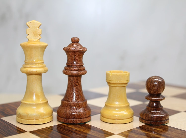 Özel Vernikli Mıknatıs Taşlı Ahşap Katlanabilir Kutulu Satranç Oyunu 17.5 Cm G221