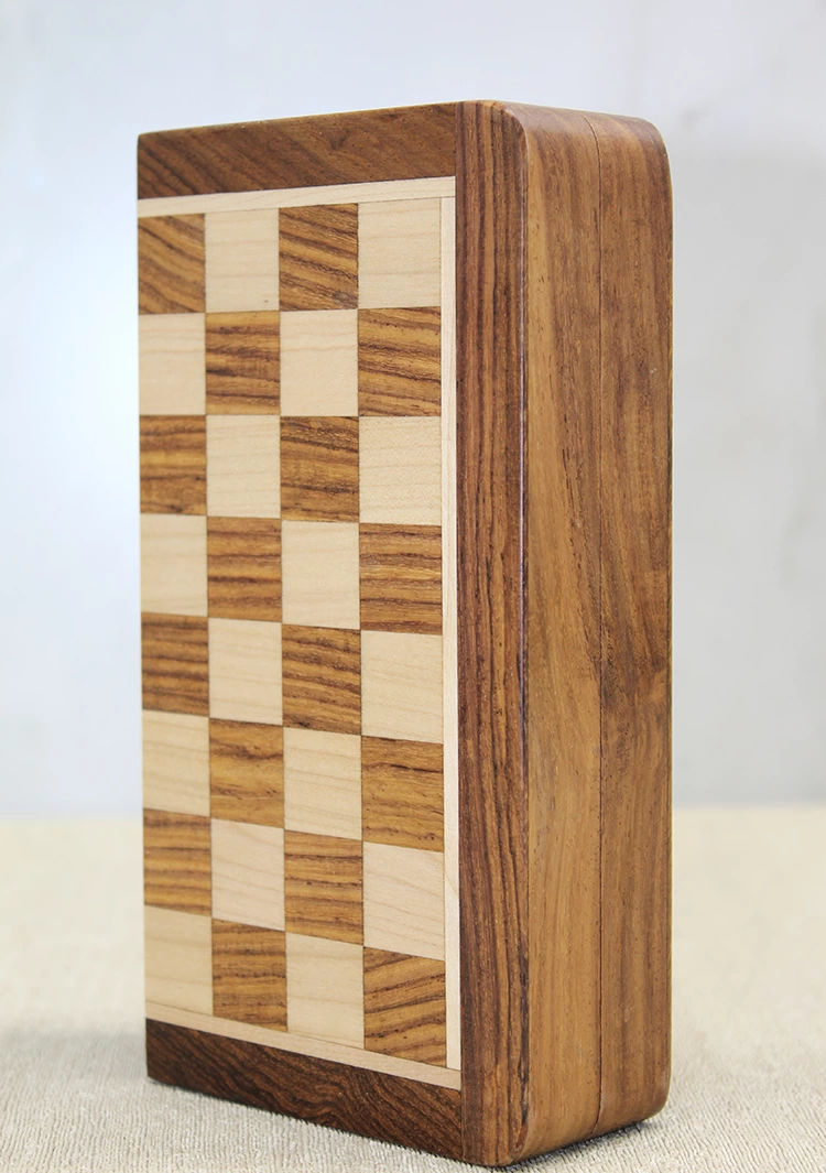 Özel Vernikli Mıknatıs Taşlı Ahşap Katlanabilir Kutulu Satranç Oyunu 30 Cm G223